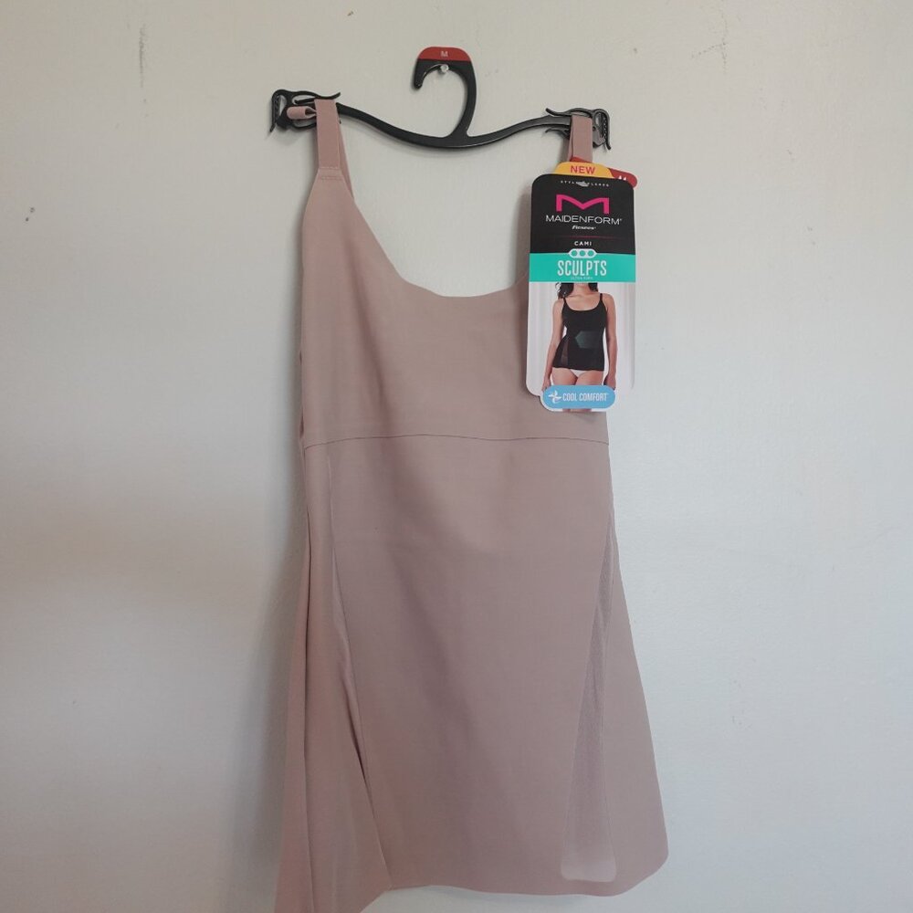 Maidenform Flexees Cami Sculpts Cool Comfort size Small Brown New w/ tag